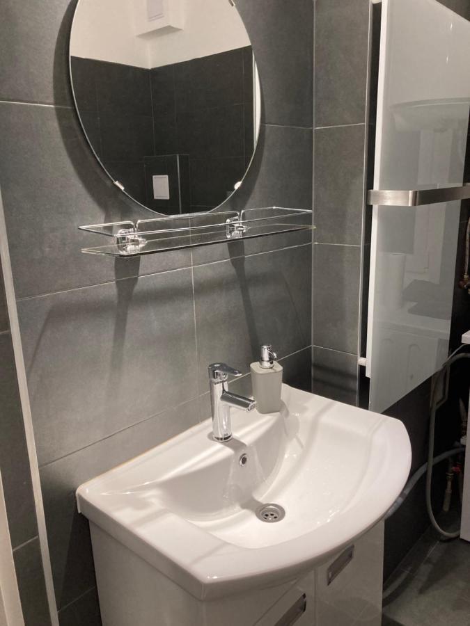 Apartman Dave 2